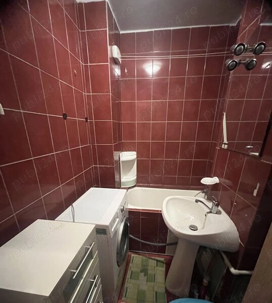 1 Decembrie 1918  aproape de metrou apartament 2 camere de inchiriat