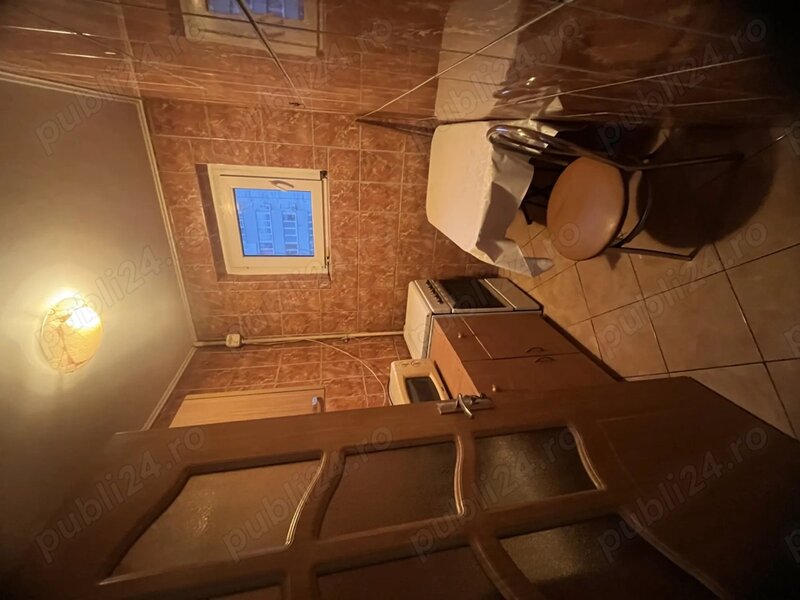 1 Decembrie 1918  aproape de metrou apartament 2 camere de inchiriat