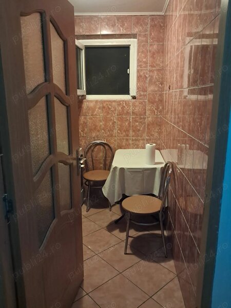 1 Decembrie 1918  aproape de metrou apartament 2 camere de inchiriat